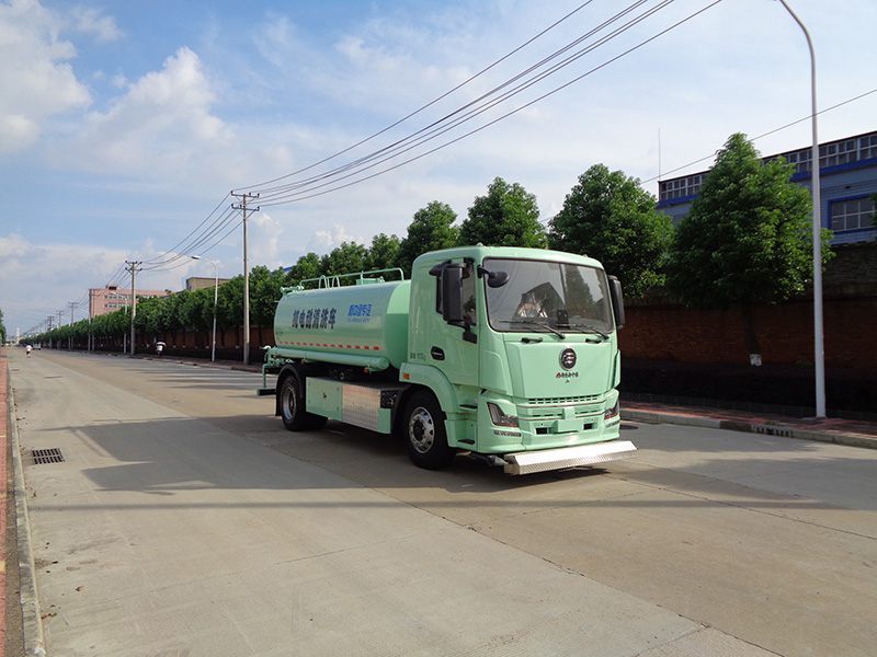 XZL5181GQXBEV型純電動清洗車