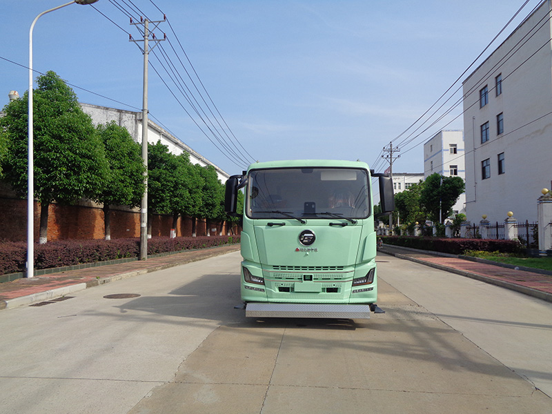 XZL5183GQXBEV型純電動清洗車