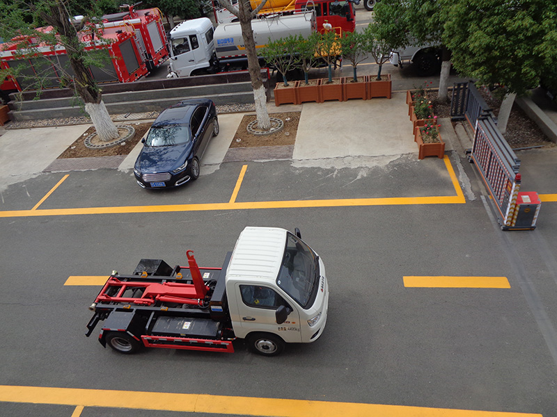 XZL5041ZXXBEV型純電動(dòng)車(chē)廂可卸式垃圾車(chē)